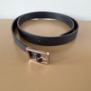 New Goelia Classic Black Leather Belt with Gold Buckle